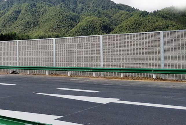 <a href=http://www.huaxiamian.com/news_article.html?news_id=128>聲屏障</a>